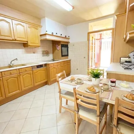 Lumineux 3chambres,15mn paris, terrasse, parking Hébergement de vacances Groslay