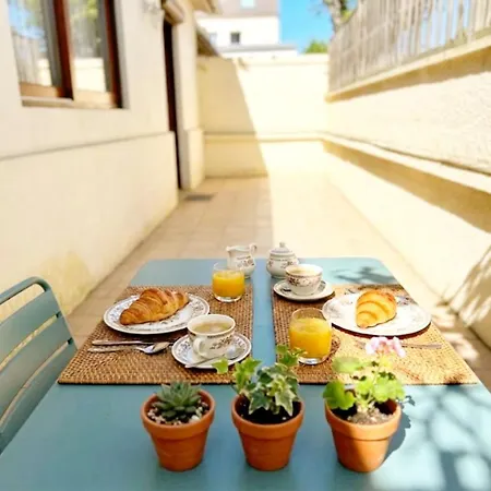 Hébergement de vacances Lumineux 3chambres,15mn paris, terrasse, parking Groslay